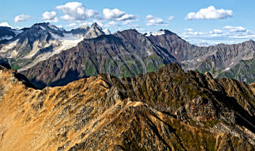 Mountains near Mount Denali